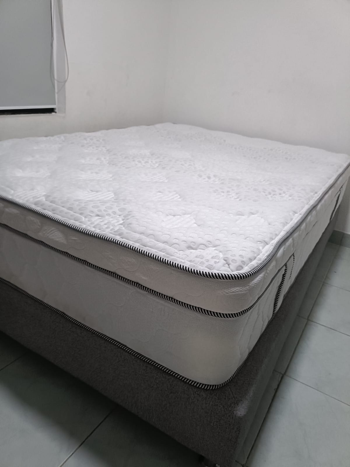 Base cama colchón